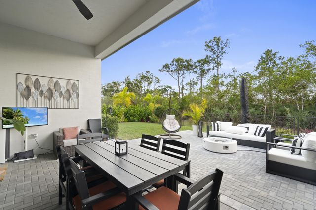 2133 SE Mosaic Boulevard, Port St. Lucie, Port St Lucie, FL 34984