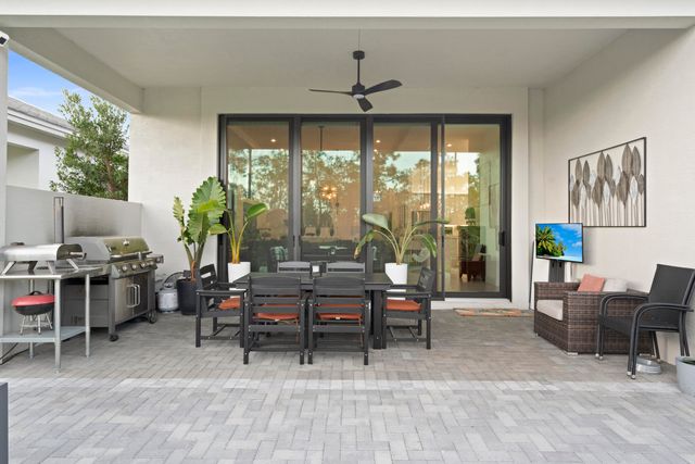 2133 SE Mosaic Boulevard, Port St. Lucie, Port St Lucie, FL 34984