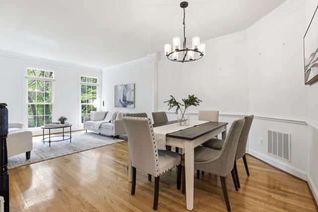 2139 N PIERCE CT, Arlington, VA 22209