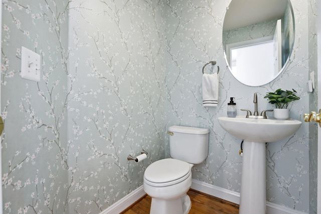 2139 N PIERCE CT, Arlington, VA 22209