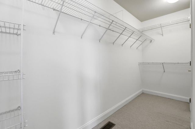 2139 N PIERCE CT, Arlington, VA 22209