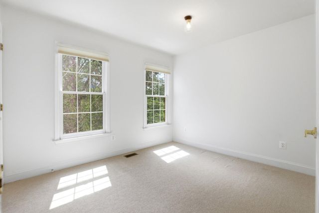 2139 N PIERCE CT, Arlington, VA 22209