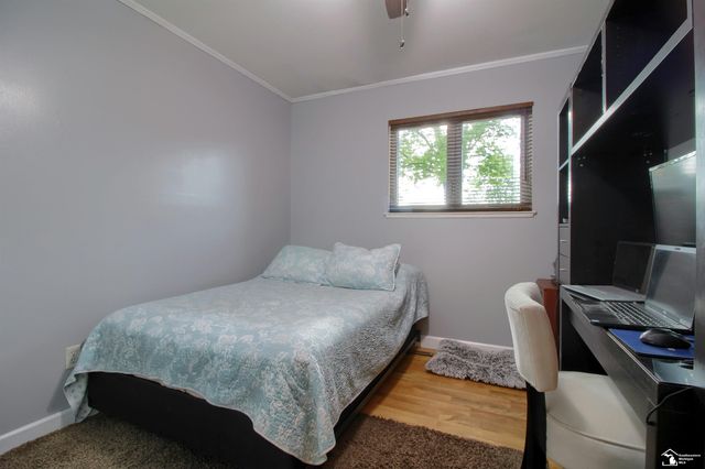 31577 Lafler Drive, Rockwood, MI 48173