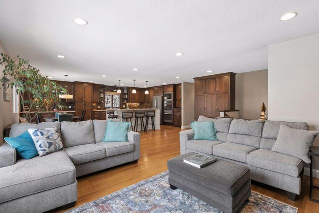 16600 Blenheim Way, Minnetonka, MN 55345