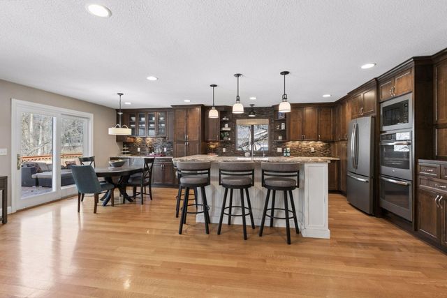 16600 Blenheim Way, Minnetonka, MN 55345