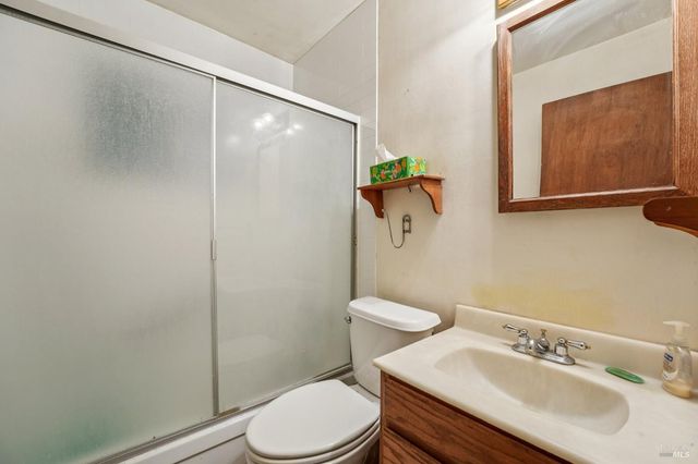 1533 Joan Dr, Petaluma, CA 94954