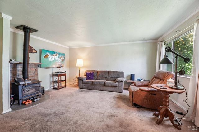 1533 Joan Dr, Petaluma, CA 94954