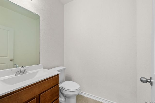 412 Deer Crest Dr, New Braunfels, TX 78130