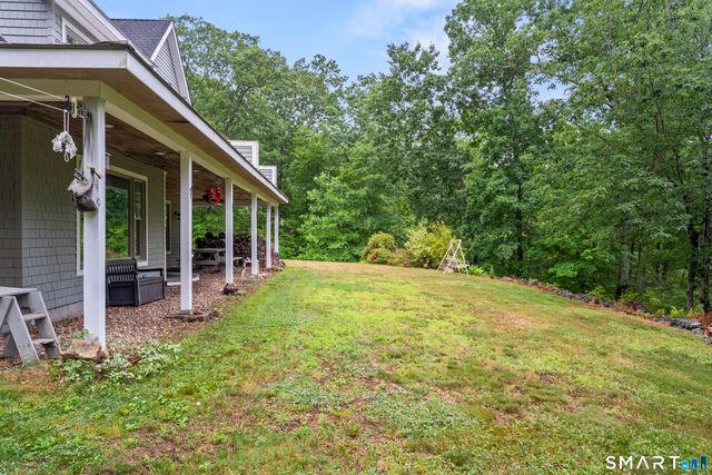 28 Sergeant Morgan Road, Haddam, CT 06424