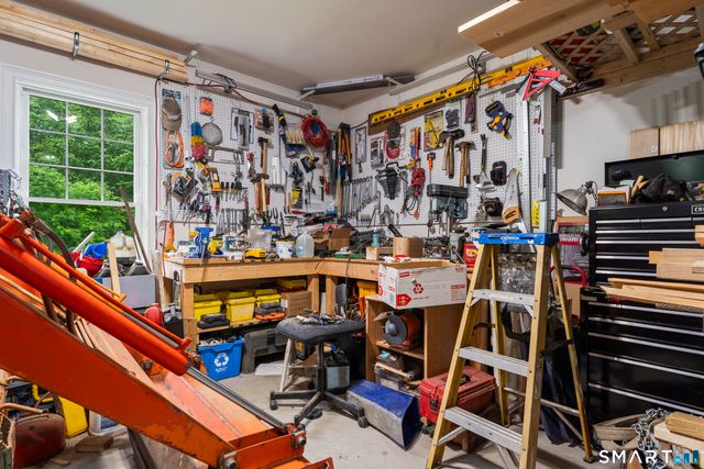 28 Sergeant Morgan Road, Haddam, CT 06424
