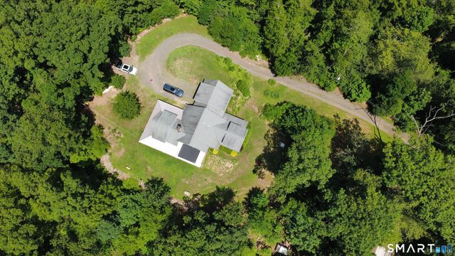 28 Sergeant Morgan Road, Haddam, CT 06424