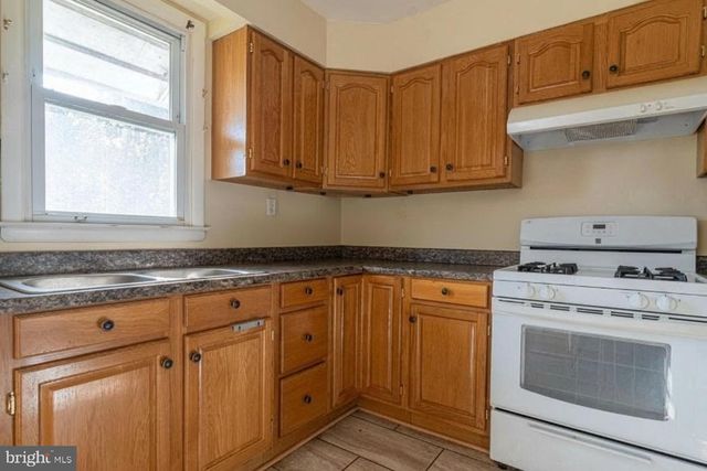 4610 SCHLEY AVE, Baltimore, MD 21206