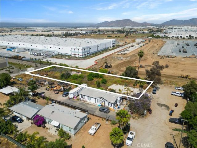 22738 Redwood, Perris, CA 92570