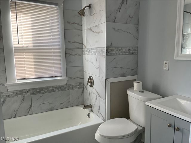 3377 Lownesdale Road, Cleveland Heights, OH 44112