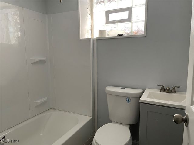 3377 Lownesdale Road, Cleveland Heights, OH 44112