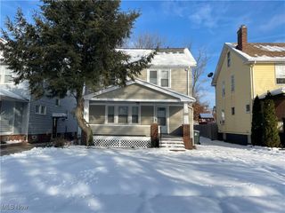 3377 Lownesdale Road, Cleveland Heights, OH 44112