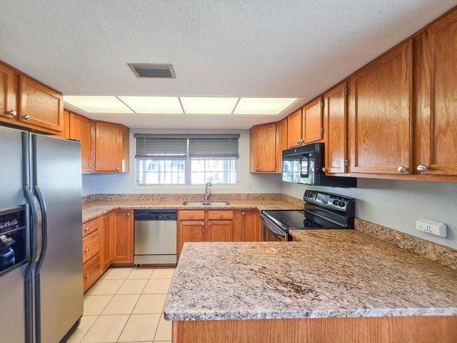 5 EMERALD CIRCLE, Ormond Beach, FL 32174