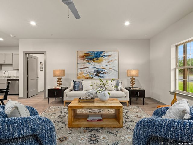 1554 Gruene Rd # B-3, New Braunfels, TX 78130