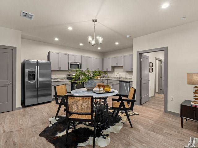 1554 Gruene Rd # B-3, New Braunfels, TX 78130