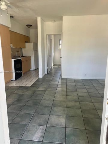 12605 NE 13th Ave 6, North Miami, FL 33161