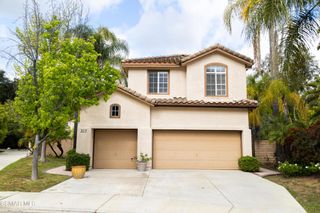 327 Savoy Court, Oak Park, CA 91377