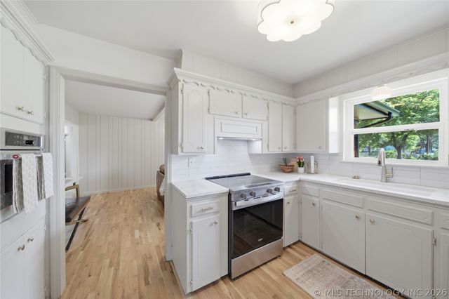 9430 E 115th Street S, Bixby, OK 74008