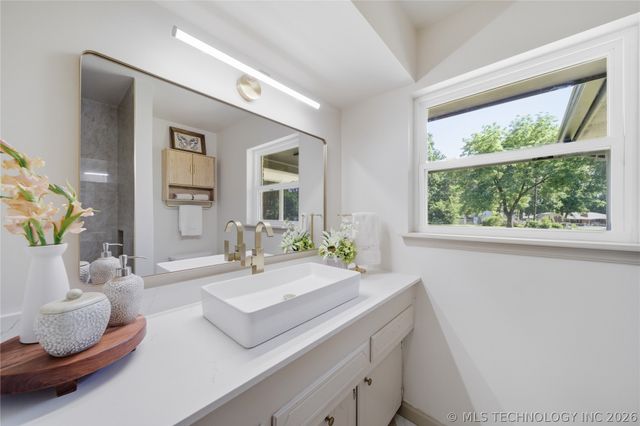 9430 E 115th Street S, Bixby, OK 74008