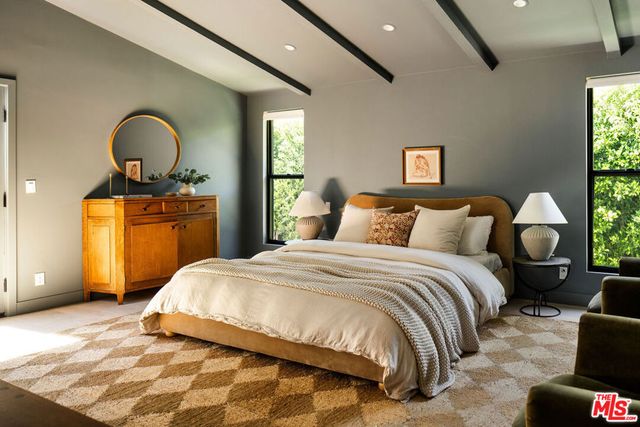 3906 Tracy Street, Los Angeles, CA 90027