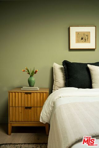 3906 Tracy Street, Los Angeles, CA 90027