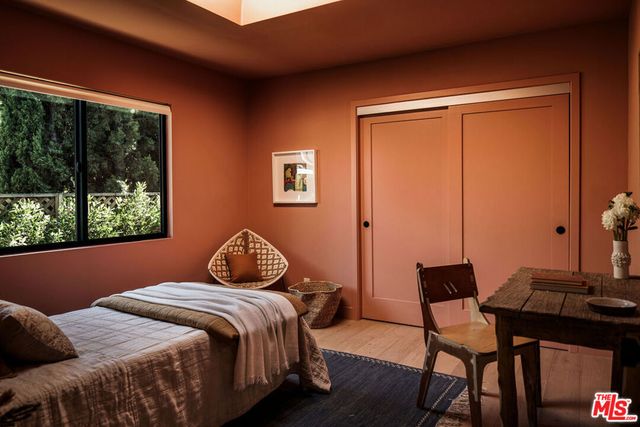 3906 Tracy Street, Los Angeles, CA 90027