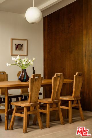 3906 Tracy Street, Los Angeles, CA 90027