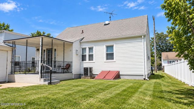 162 Seabreeze Way, Keansburg, NJ 07734