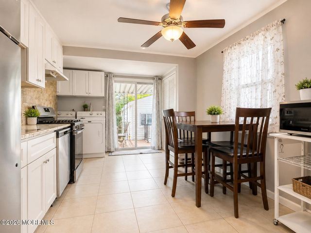 162 Seabreeze Way, Keansburg, NJ 07734