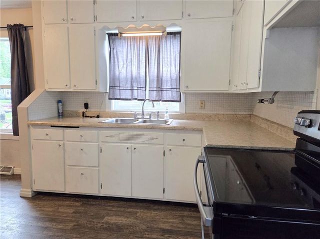 120 Noble Avenue, Rice Lake, WI 54868