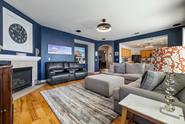 2630 Novi Dr, Riverbank, CA 95367