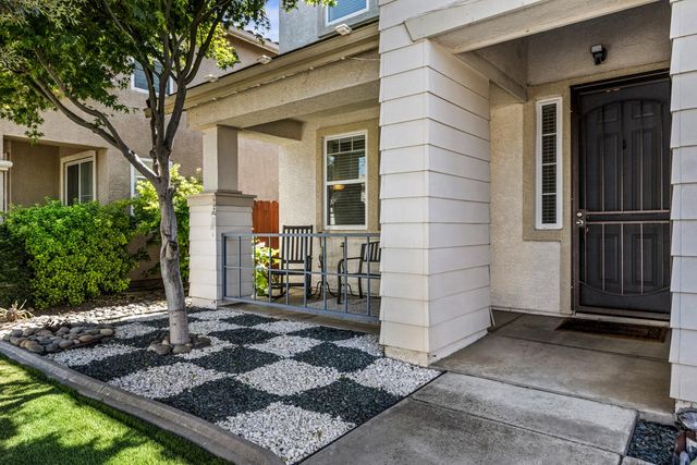 2630 Novi Dr, Riverbank, CA 95367