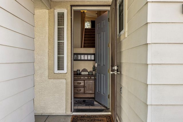 2630 Novi Dr, Riverbank, CA 95367