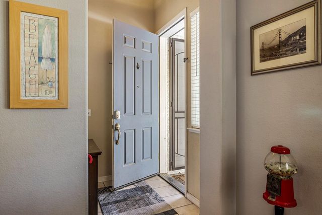 2630 Novi Dr, Riverbank, CA 95367