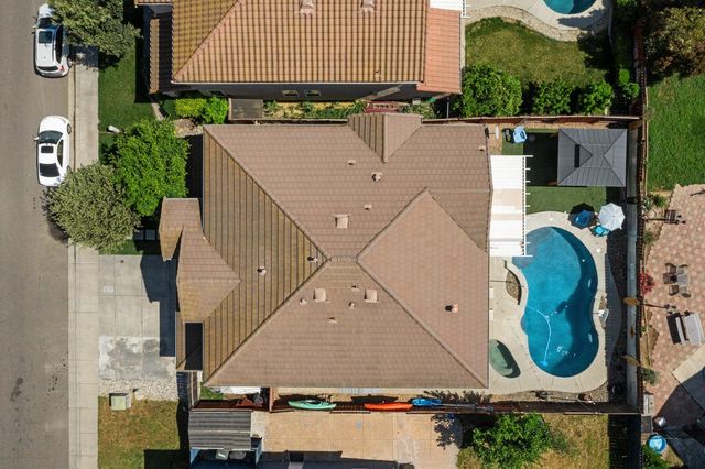 2630 Novi Dr, Riverbank, CA 95367