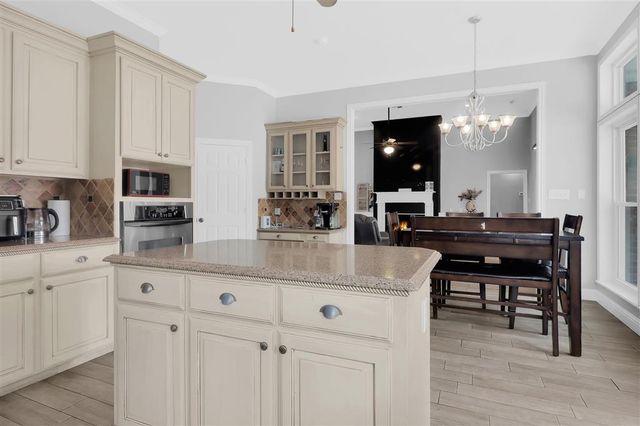 4916 Westridge Park W Park, Lake Charles, LA 70605