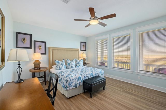 4203 Green Heron Drive, Galveston, TX 77554