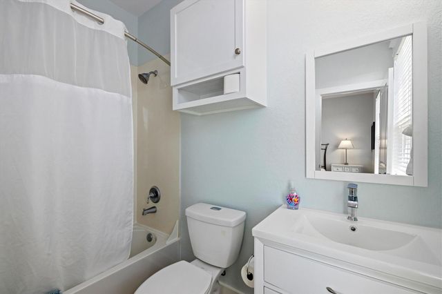 4203 Green Heron Drive, Galveston, TX 77554