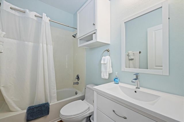 4203 Green Heron Drive, Galveston, TX 77554