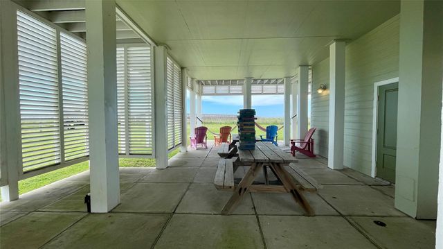 4203 Green Heron Drive, Galveston, TX 77554