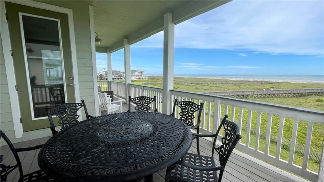 4203 Green Heron Drive, Galveston, TX 77554