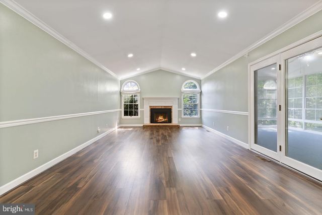 105 WESTMORLAND CT, La Plata, MD 20646