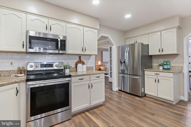 105 WESTMORLAND CT, La Plata, MD 20646