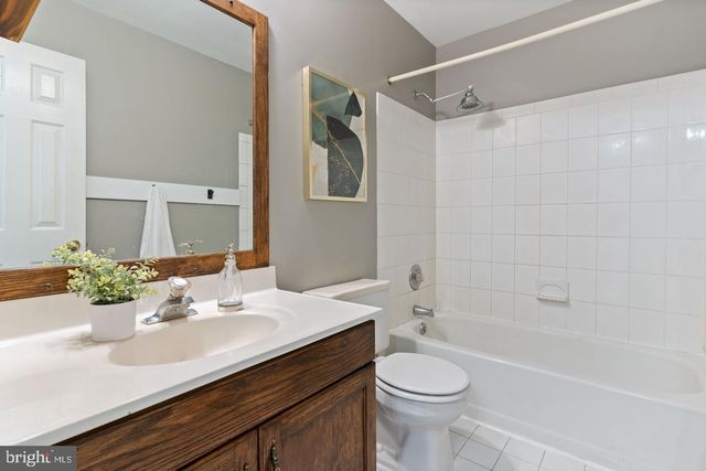 105 WESTMORLAND CT, La Plata, MD 20646