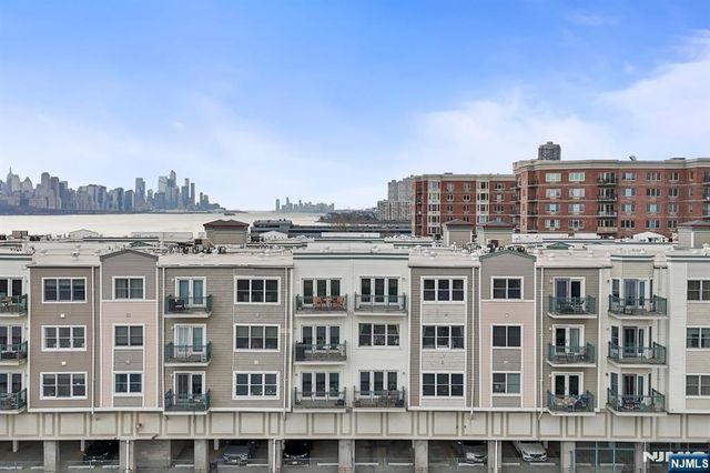 344 The Promenade 344, Edgewater, NJ 07020