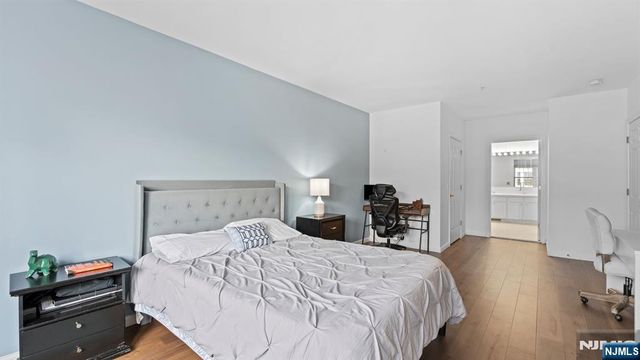 344 The Promenade 344, Edgewater, NJ 07020